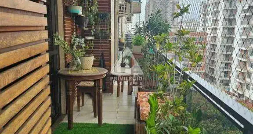 Apartamento a venda : 3 quartos sendo 1 suíte, varanda, 3 vagas na escritura, Tijuca.