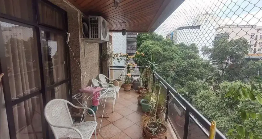 Apartamento a venda, 3 Quartos (1 Suíte), Dependência de completa, 1 Banheiro (Social) , 2 Vagas, 111m², Tijuca, Rio de Janeiro - RJ.