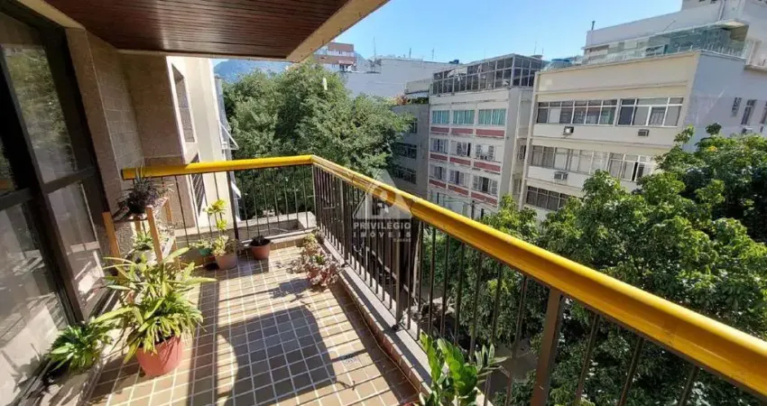 Apartamento à venda, 3 quartos, 1 suíte, varanda, 2 vagas, 142m², Tijuca/RJ.
