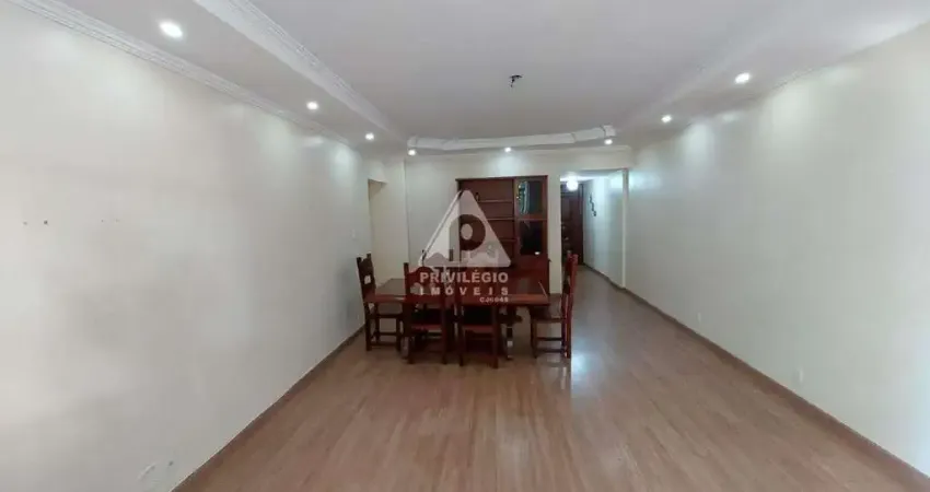 Apartamento à venda, 3 quartos, 1 suíte, 1 vaga, 135m², Tijuca - RJ.