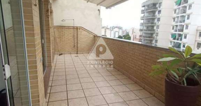 Andaraí - Agradável cobertura com 2 quartos, dependências e vaga