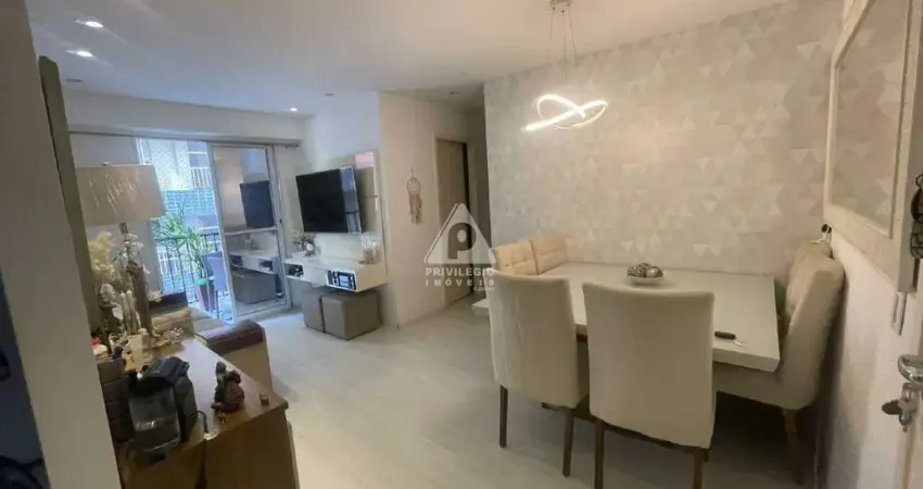 Apartamento padrão a venda, 3 quartos, 1 suíte, 1 banheiro social, 1 vaga, Infra completa, Tijuca/RJ