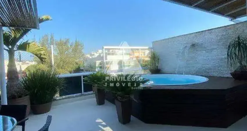 Excelente cobertura 3 suítes no Recreio dos Bandeirantes de 310m²