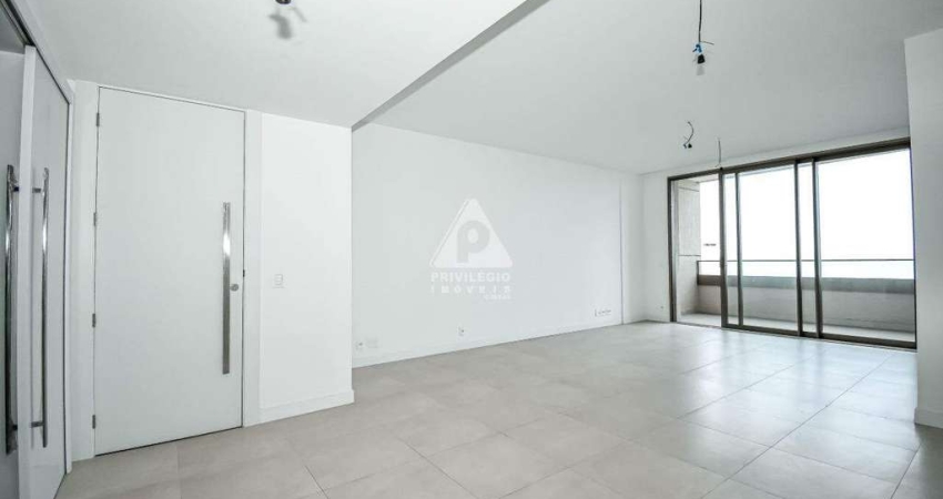 RIO BY YOO. Apartamentos luxuosos de 3 quartos, suíte, vaga e infraestrutura completa. A venda no Flamengo