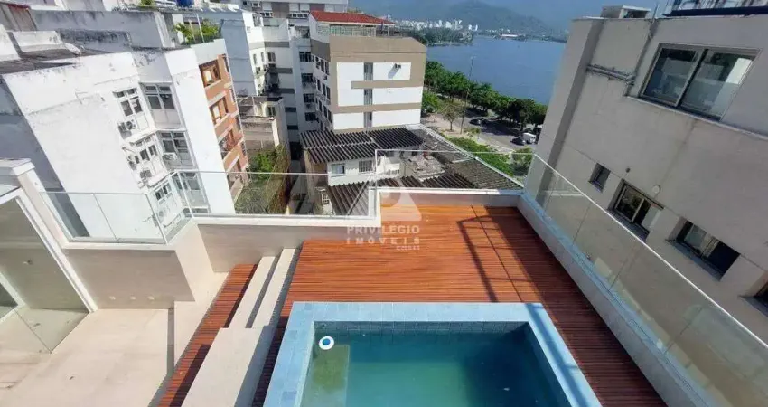 Cobertura triplex com 5 quartos, sendo 3 suítes e 3 vagas