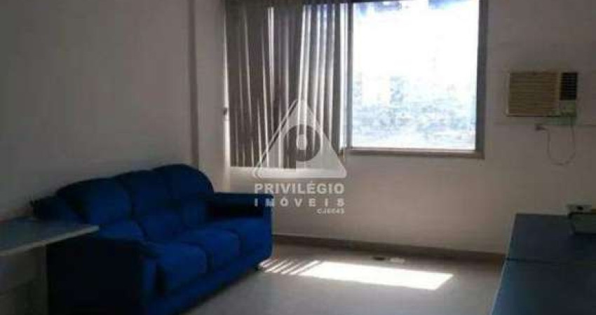 Sala Comercial 38 m² com garagem no coração do Centro do Rio de Janeiro, Visite!