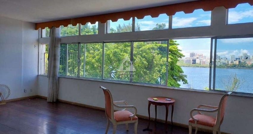 Apartamento com 200m² planta original, 4 quartos com vista incrível da Lagoa, Morro Dois Irmãos e Pedra da Gávea, sol da tarde.
