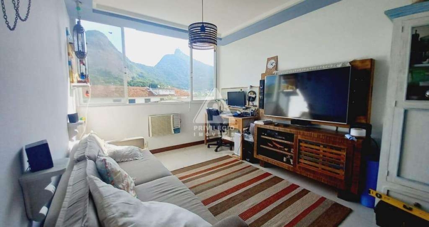 Apartamento de 80m² em condomínio com infraestrutura, vista livre, em Laranjeiras RJ.