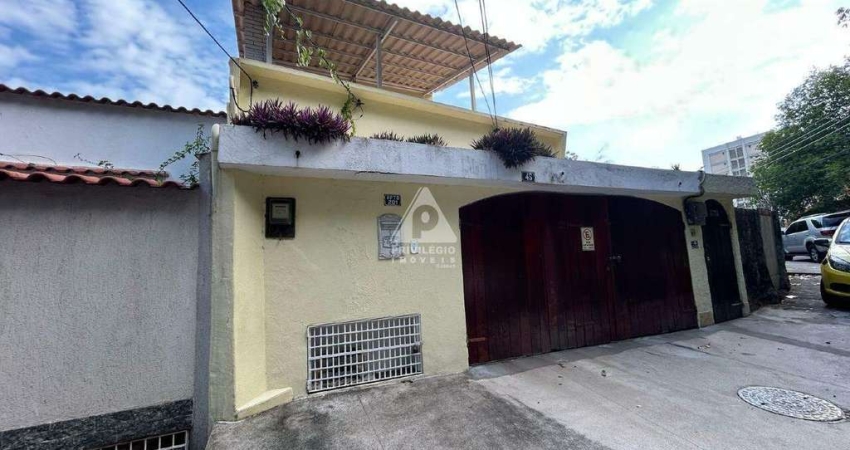 Casa a venda , 3 quartos , suíte, vaga, Rua Uruguai -Tijuca