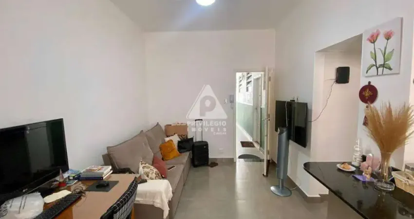 Oportunidade em Ipanema: quarto e sala reformado, com vaga!