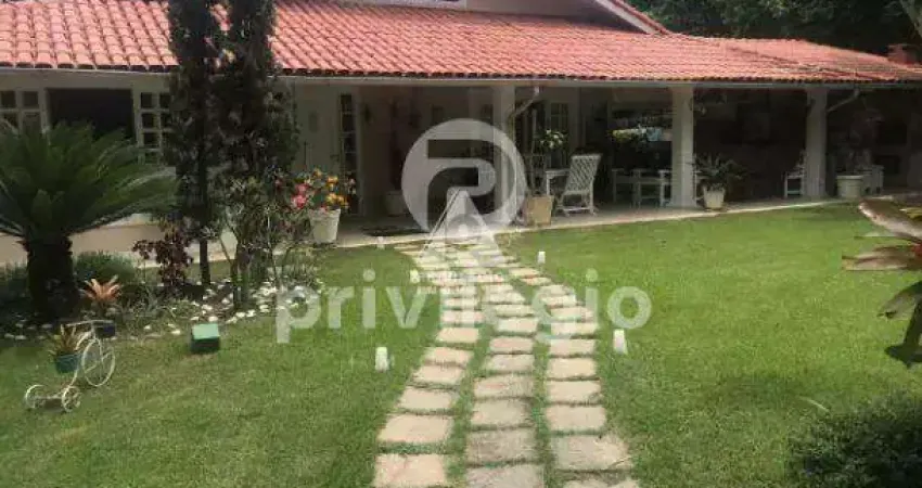 Casa à venda, 4 quartos, 1 suíte, 5 vagas, BARRA DA TIJUCA - RIO DE JANEIRO/RJ