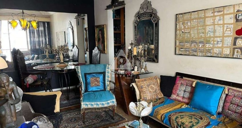 Em Botafogo! Excelente apartamento de quarto e sala, com varanda.