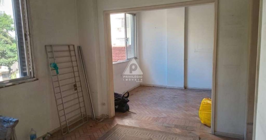 Apartamento Claro Arejado Vista Livre 3 Qtos próximo do metrô Cantagalo.