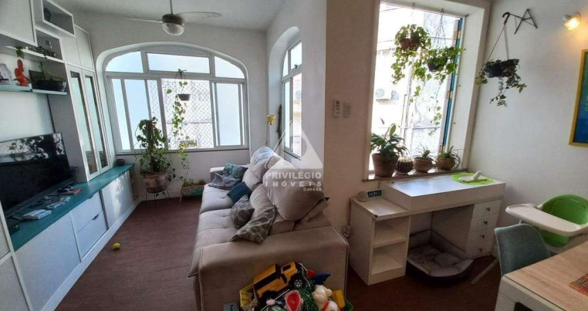 Apartamento à Venda, 2 quartos, suíte, todo reformado, vaga, Botafogo, Rio de Janeiro, RJ