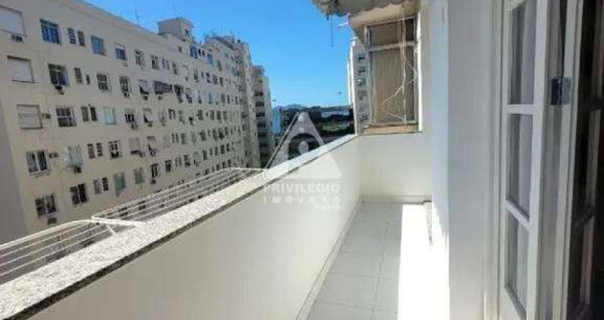 Apartamento de um quarto com vaga na Glória disponível pra venda na Privilégio Imóveis