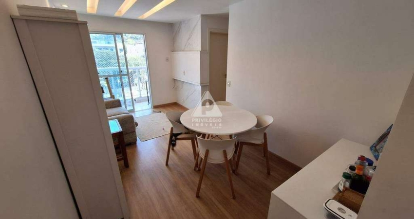 Apartamento de 2 quartos com varanda vista livre em Pendotiba/Niterói RJ com vaga na escritura