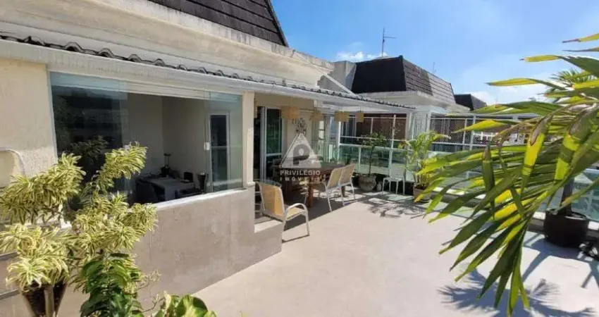 Cobertura duplex de 3 quartos com vista para a pedra da gávea no le parc