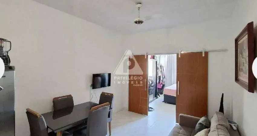 Amplo apt no coração do centro do rio em andar alto e silencioso