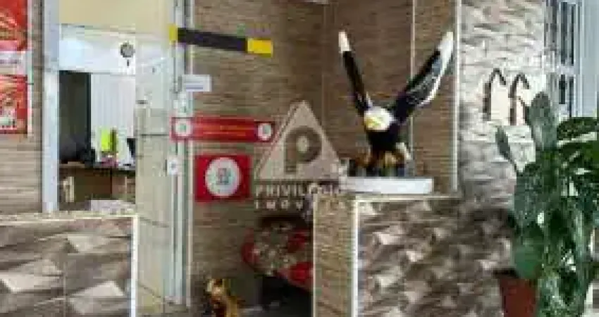 Vende-se excelente casa no catumbi – esquina com rua itapiru!