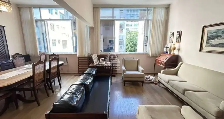 Exclusividade e conforto a uma quadra da praia, na icônica prudente de morais