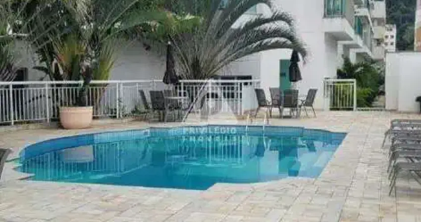 Oportunidade em botafogo! flat ,- 2 qts, suíte, reformado, varanda, 1 vaga e total infraestrutura !