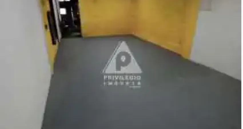 Vendo casa multiuso estilo galpão – 164 m² | 2 pavimentos | cidade nova