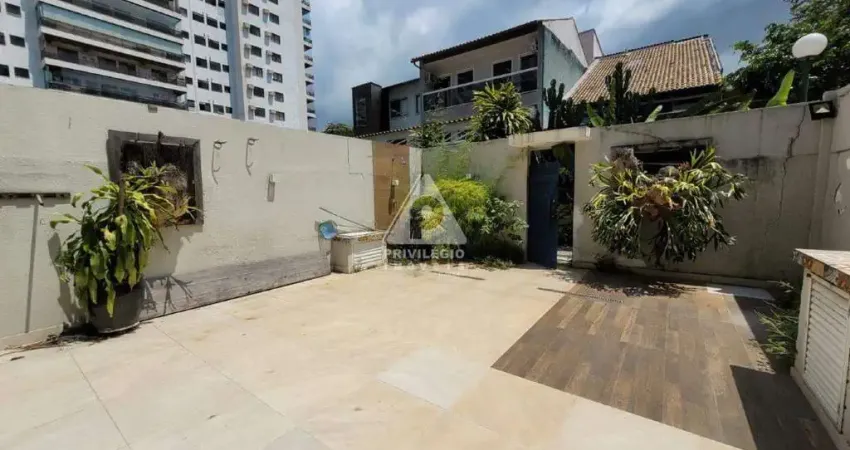 Casa à venda na abm barra da tijuca cond. saint tropez com 171 m²