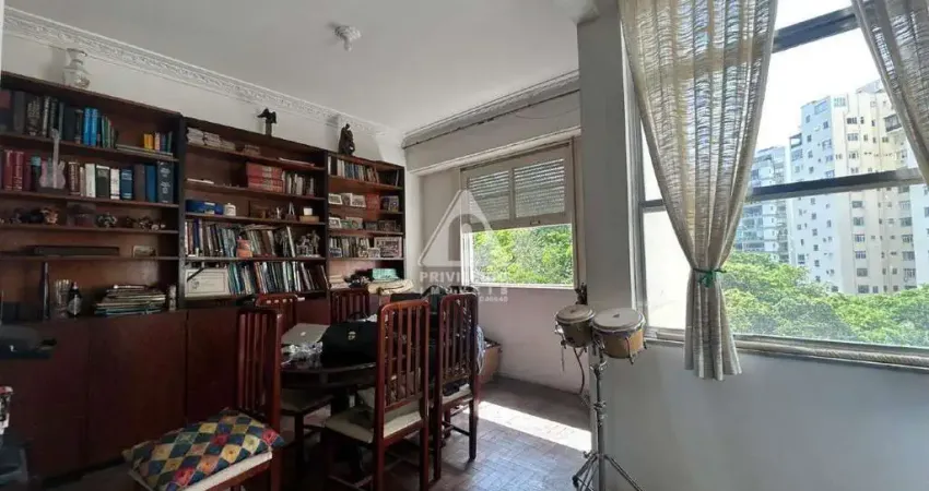 Apartamento original 3 quartos, dependência completa, vista livre copa das árvores na av rui barbosa - flamengo