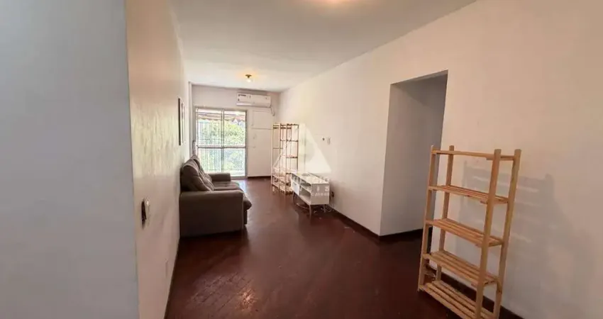 Apartamento à venda, 2 quartos, 1 suíte, varanda, vaga, infra, no Catete, RJ