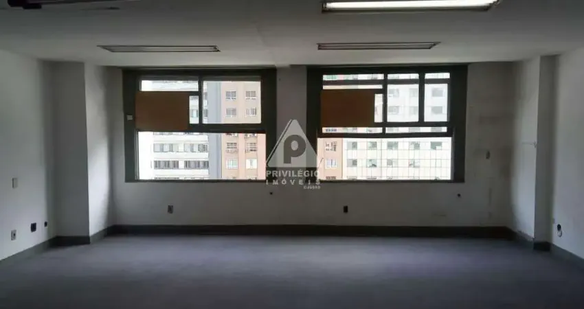 Sala Comercial Frente | 53 m² no Centro (Região Blue), RJ – Venda