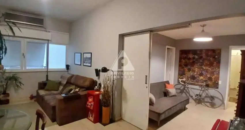 Apartamento de 3 Quartos próximo à Cobal, e 1 vaga na escritura.