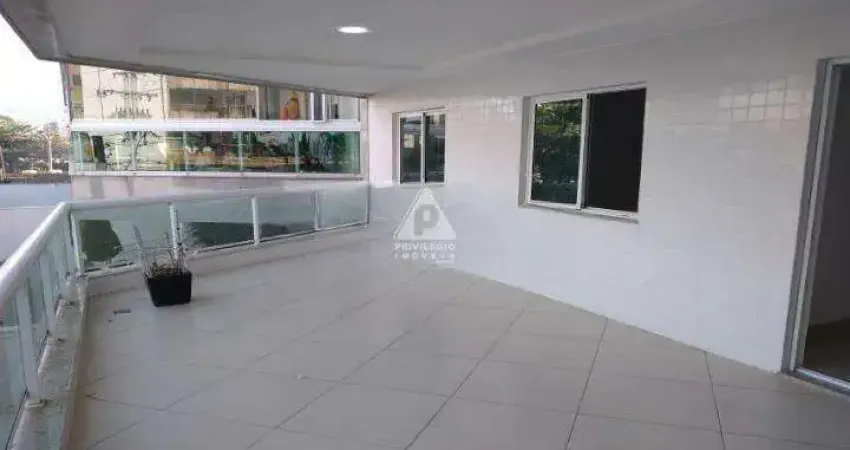 Apartamento 3 Quartos com 2 Vagas no Recreio dos Bandeirantes – 116 m² de Área Privada