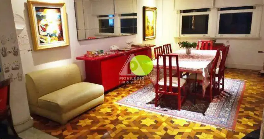 4 quartos com vaga a venda no Flamengo