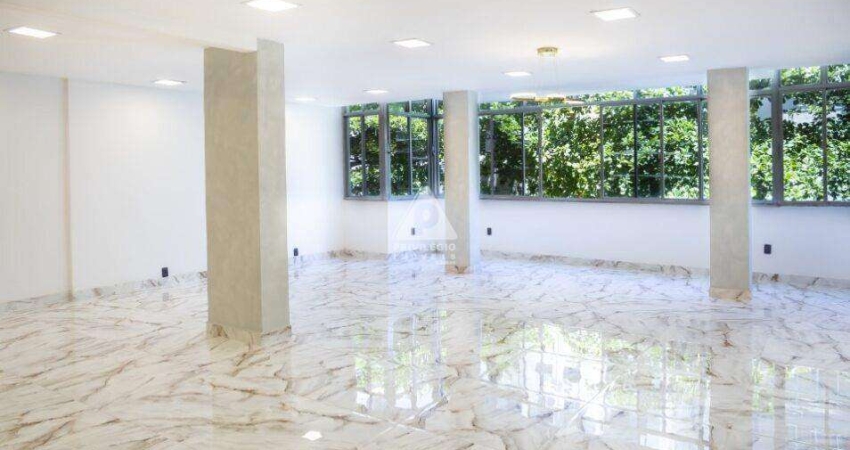 SALÃO, 3 QUARTOS COM 2 SUÍTES. 4 BANHEIROS AO TOTAL, VISTA LATERAL MAR 165M²