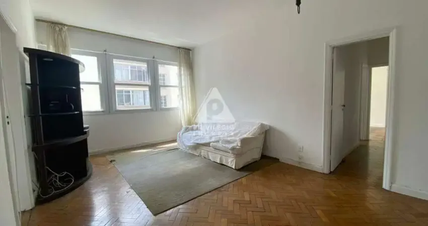 3 quartos com 2 banheiros em copacabana! posto 4, vista livre e cristo redentor! 97m²