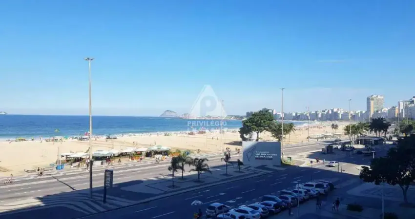 Avenida Atlântica, 3 quartos com vaga na escritura