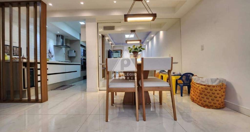 Privilégio Imóveis vende, 2 Quartos na Quadra da Praia.