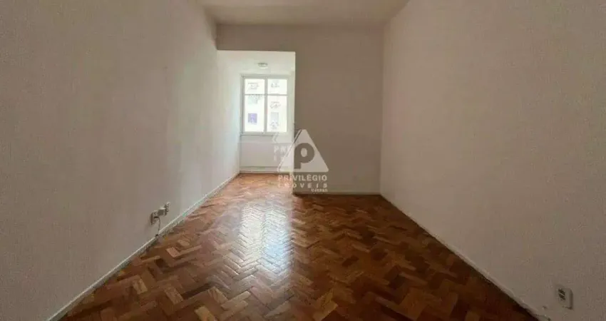 Privilégio imóveis vende apartamento de 02 quartos no posto 2