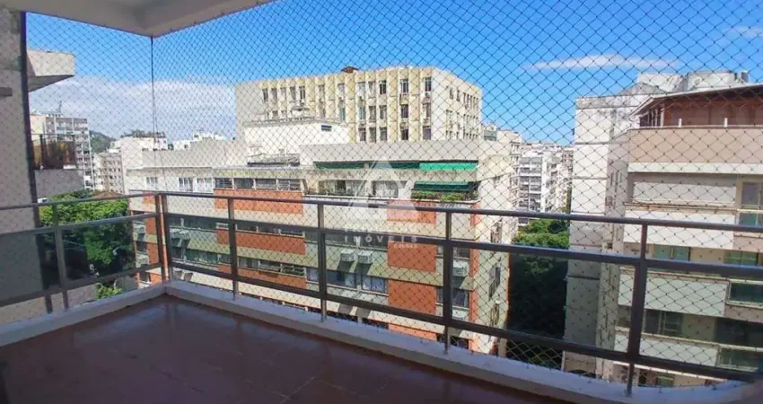 Exclusividade e silêncio em copacabana! apartamento com varanda, suíte e 2 vagas.
