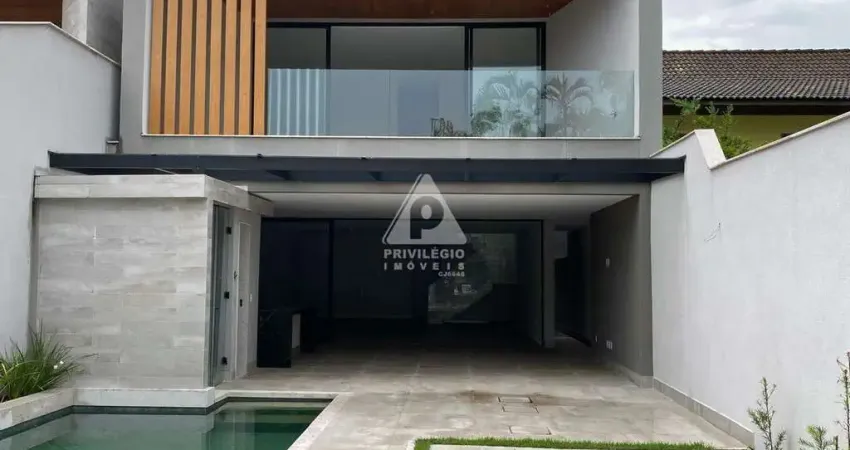 Casa de Alto Padrão a Venda em Condominio de Luxo na Barra da Tijuca, Rio De Janeiro -RJ