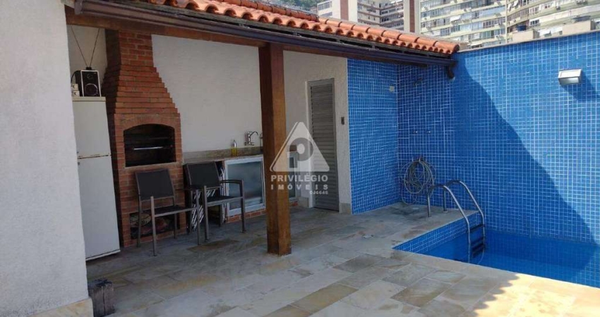 Cobertura triplex com 3 quartos, 1 suíte, churrasqueira, piscina e 2 vagas em Ipanema - RJ