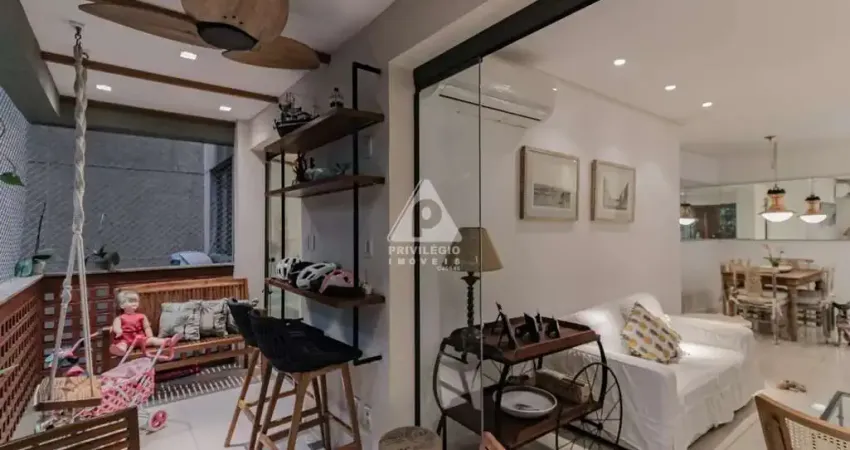 Apartamento à venda na lagoa, reformado, 2 quartos, suíte, varanda, vaga na escritura, lagoa, rio de janeiro, rj