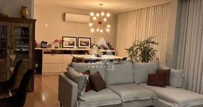 Apartamento reformado 4 quartos | 150m² | tijuca | 1 vaga | condomínio completo