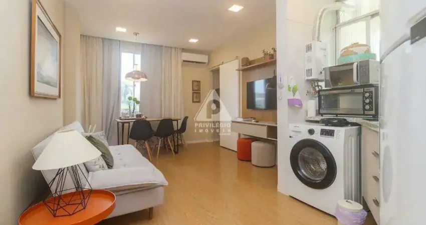 Quarto e sala reformado no leblon, mobiliado e com vista livre