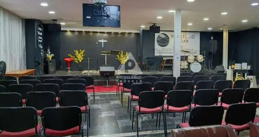 Barracão / Galpão / Depósito à venda na Rua João Romariz, --, Ramos, Rio de Janeiro