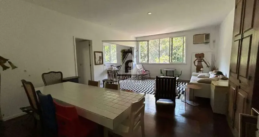 2 quartos (1 suíte) com Dce em rua Nobre e arborizada