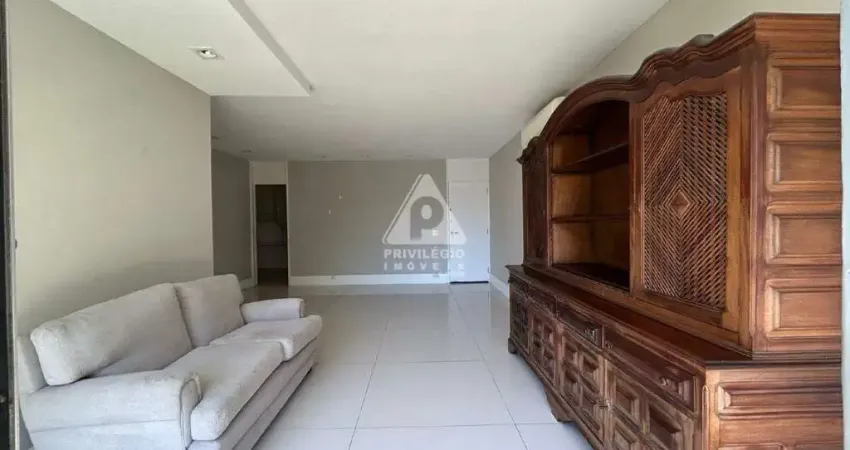 Apartamento de frente, 3 quartos, 1 suíte, 2 vagas, dependência completa e infra na melhor rua das laranjeiras