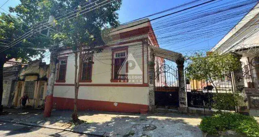 Casa linear à venda 3 quartos em santa teresa, rio de janeiro/rj