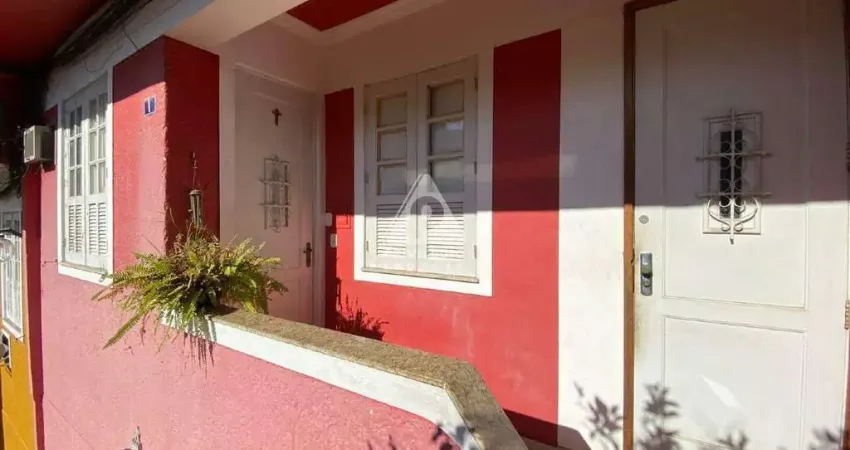 Casa de vila à venda no centro, lapa rj – 2 quartos, frente, aceita financiamento.