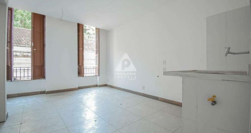 Apartamento à venda, 2 quartos, Centro - RIO DE JANEIRO/RJ